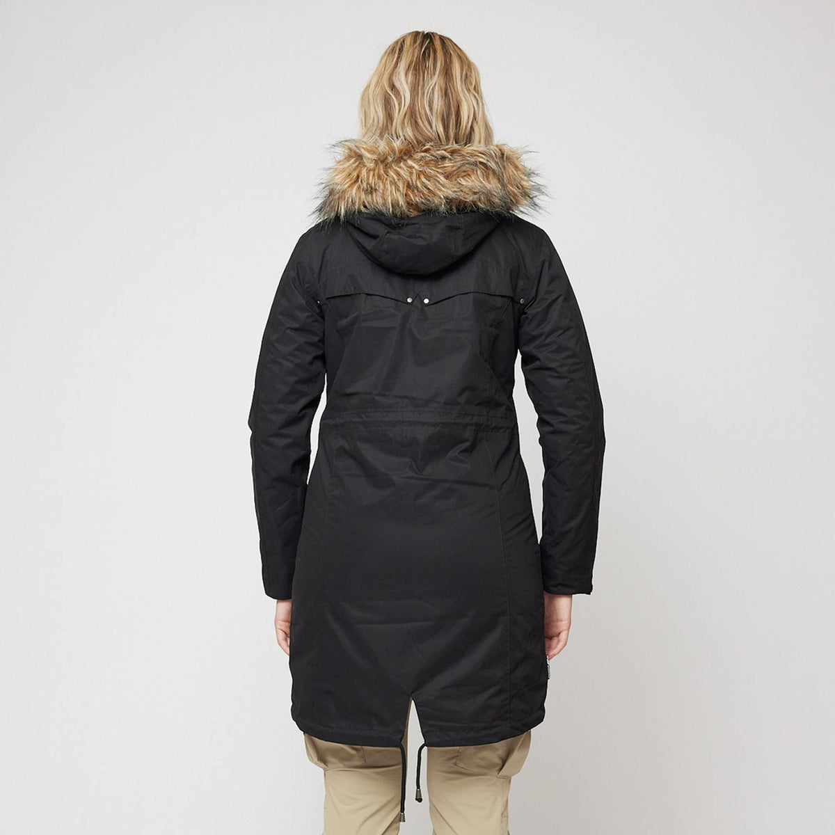 Sande – Black