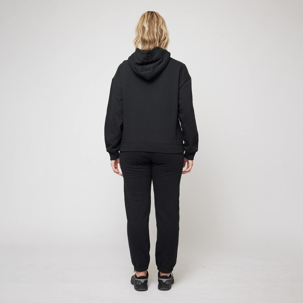 Marum – Black