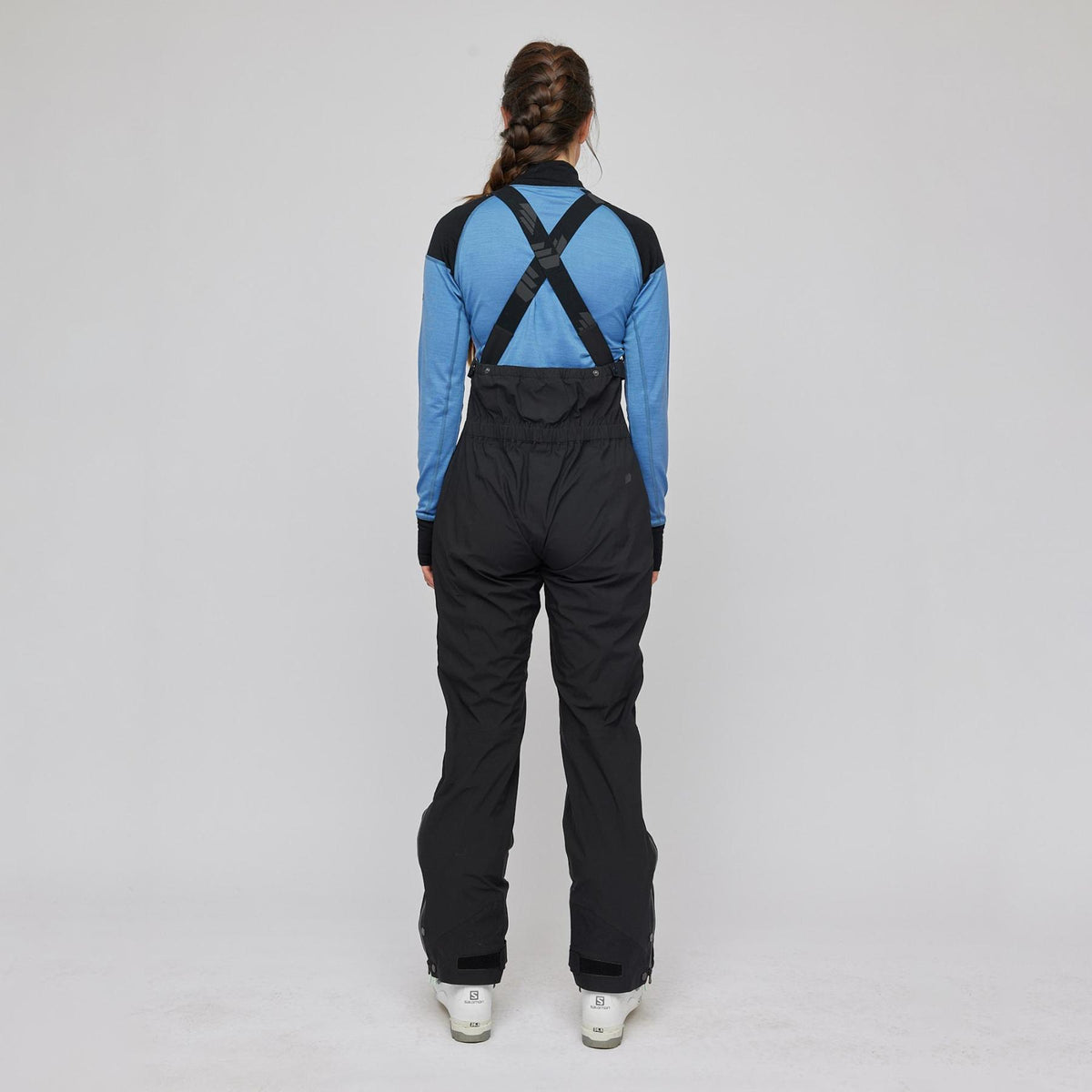 Storgrovtinden – Black