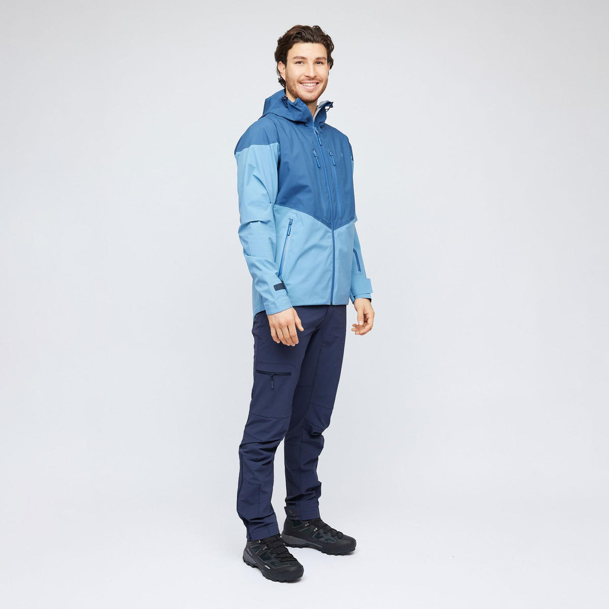 Breakulen – Coronet Blue
