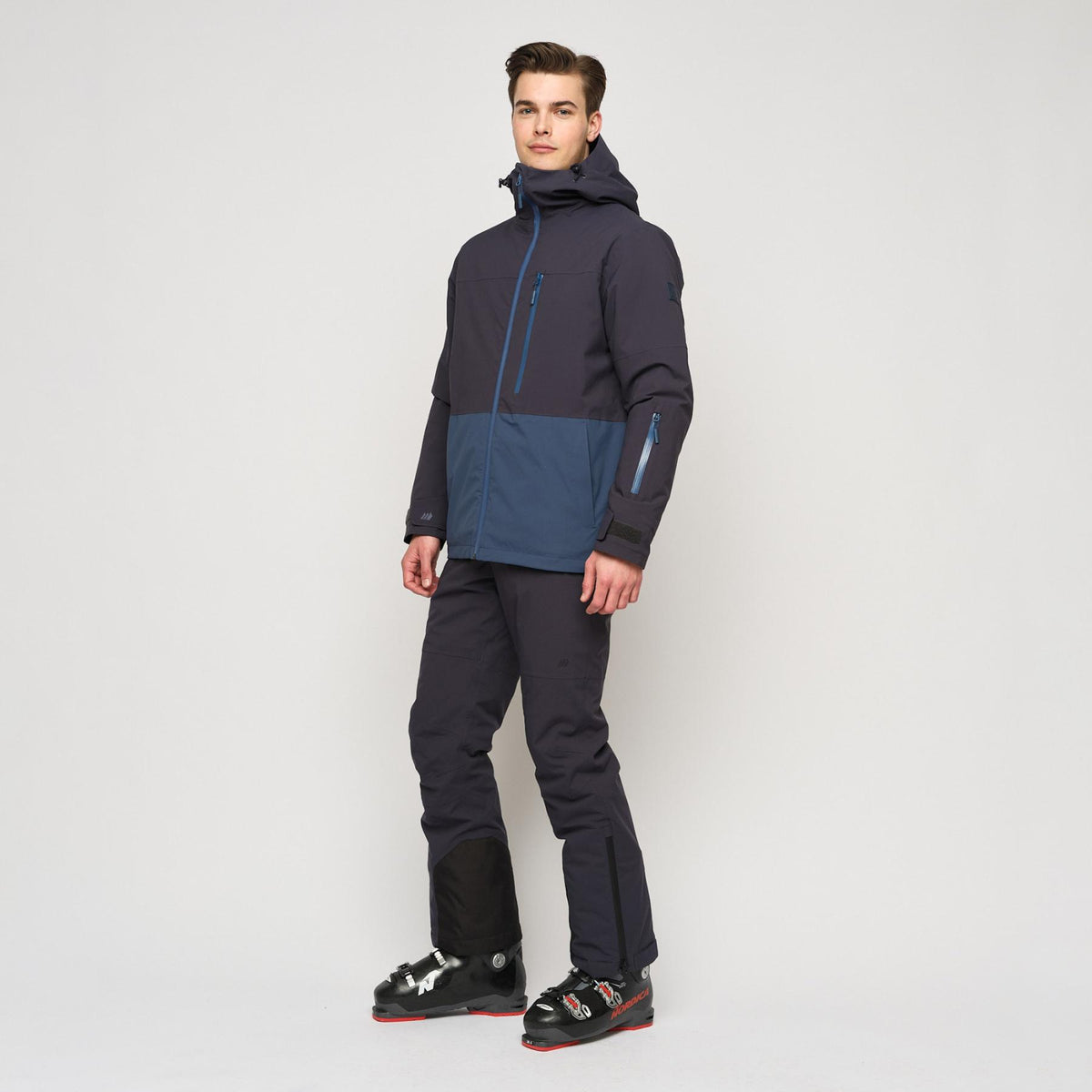 Sirdal – Parisian Night