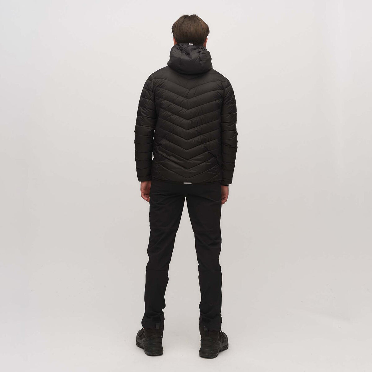 Hurum – Black