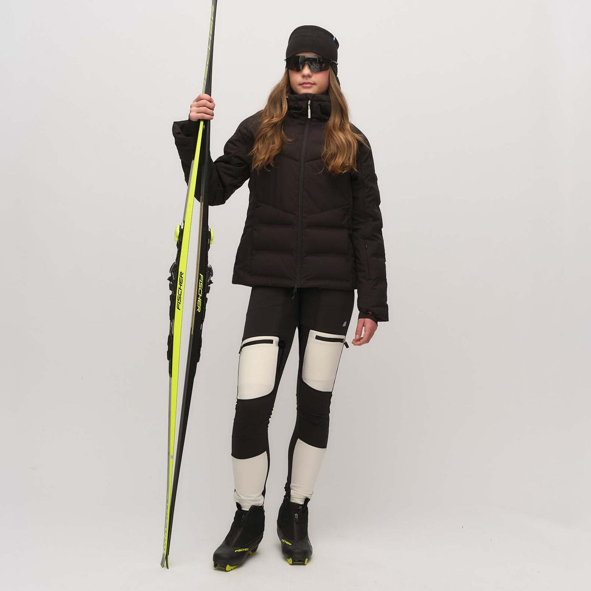 Glitterheim – Black