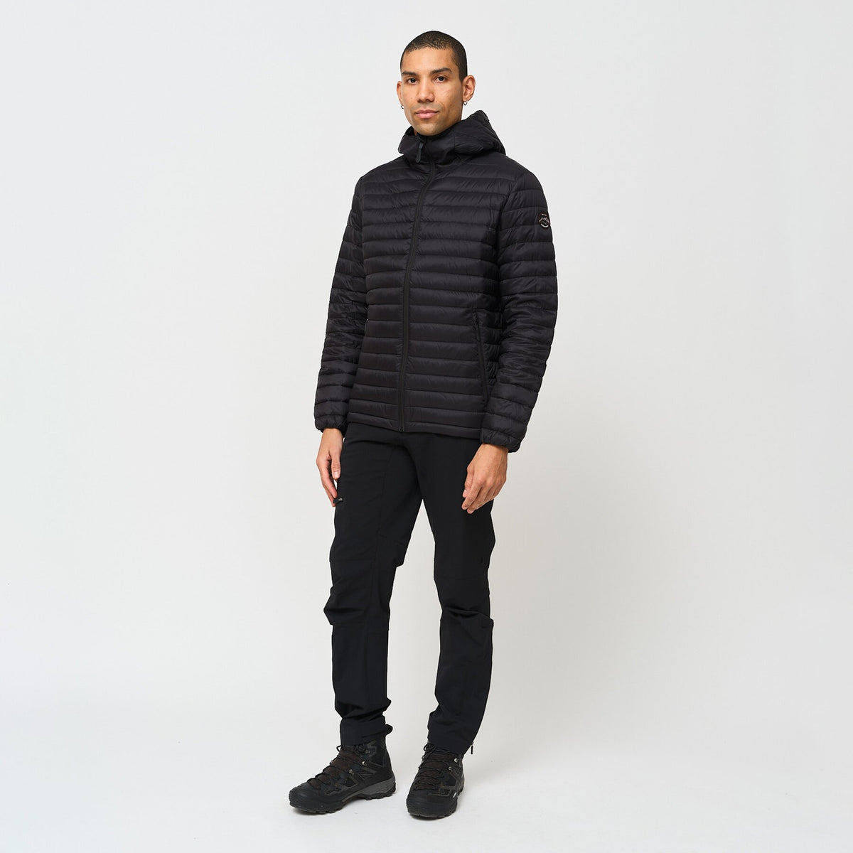 Salen – Black