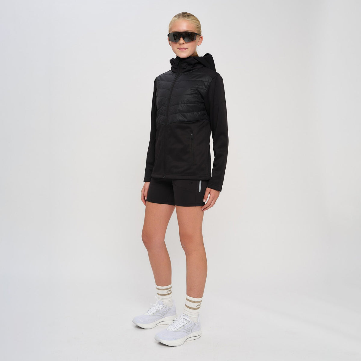 Sund – Black