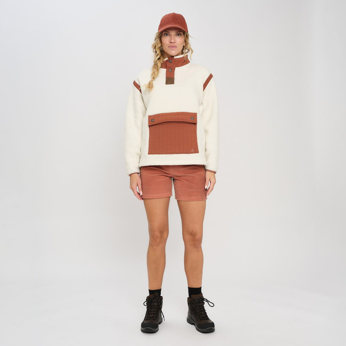 Gon – Cedar Wood
