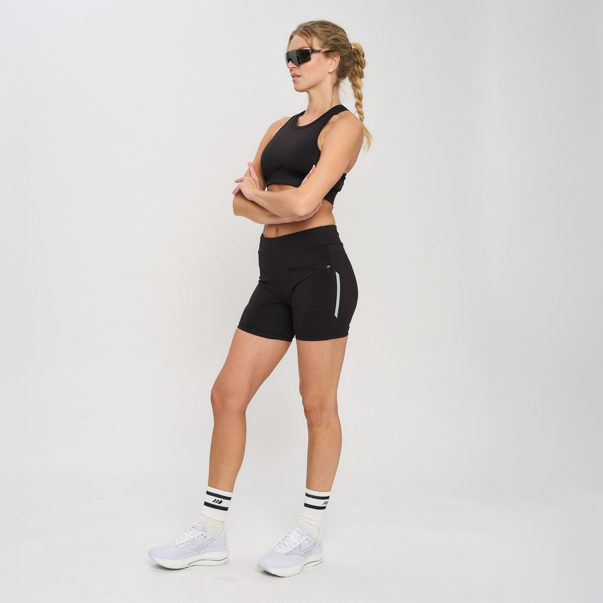 Raula – Black