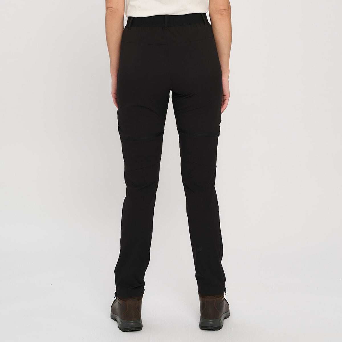 Husnes – Black