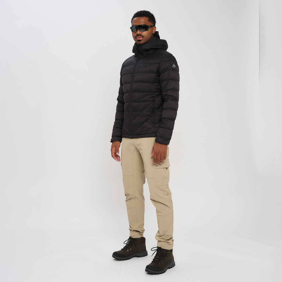 Salen – Black