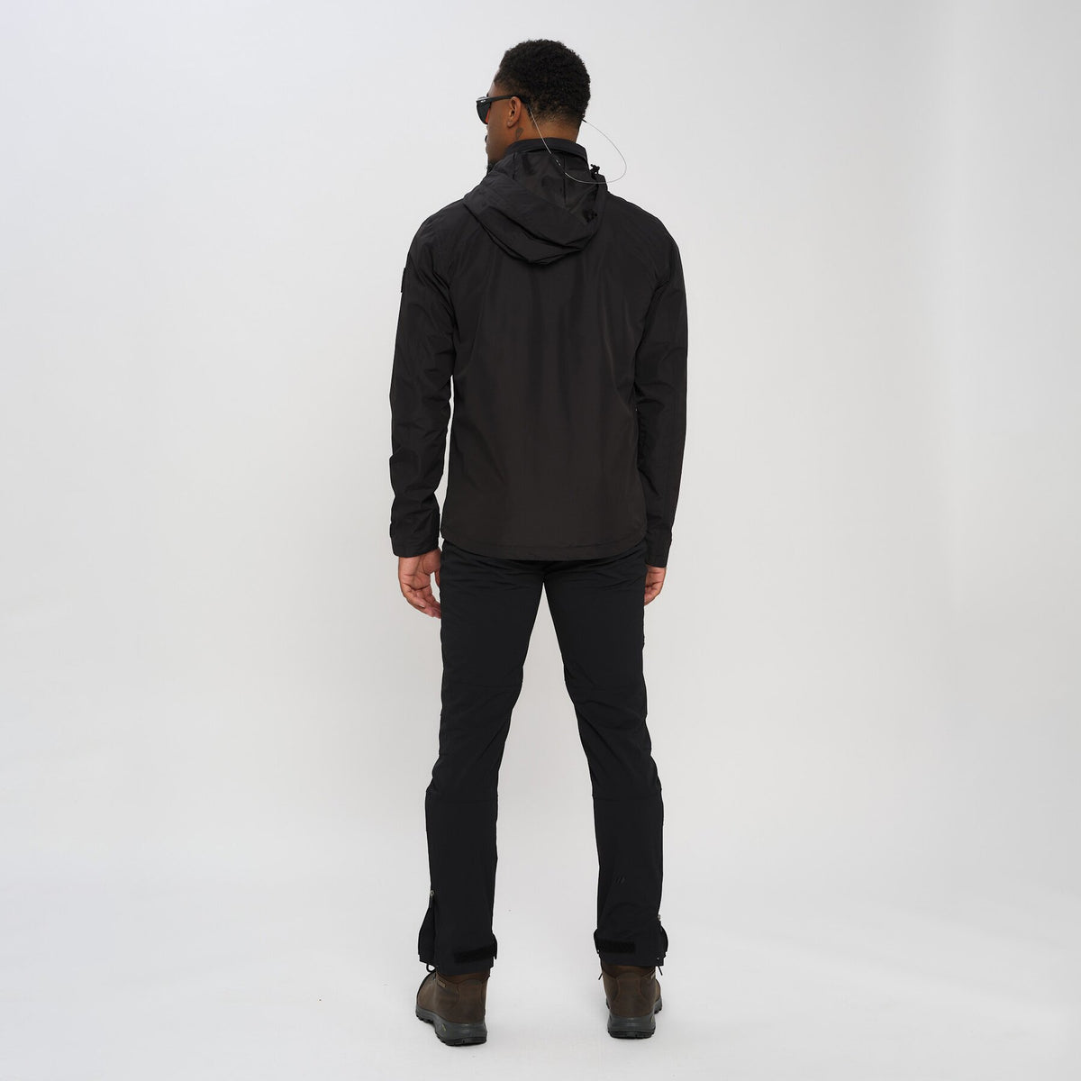 Vangen – Black