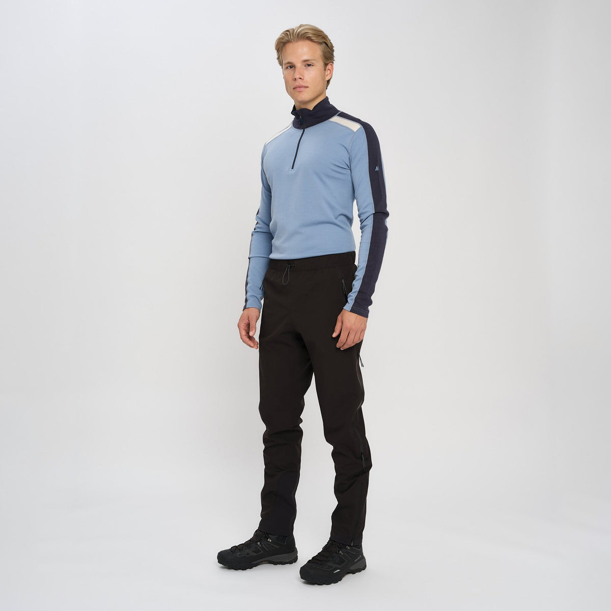 Dovre – Black