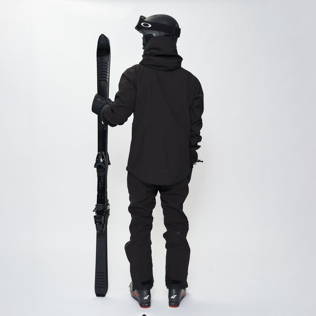 Breakulen – Black