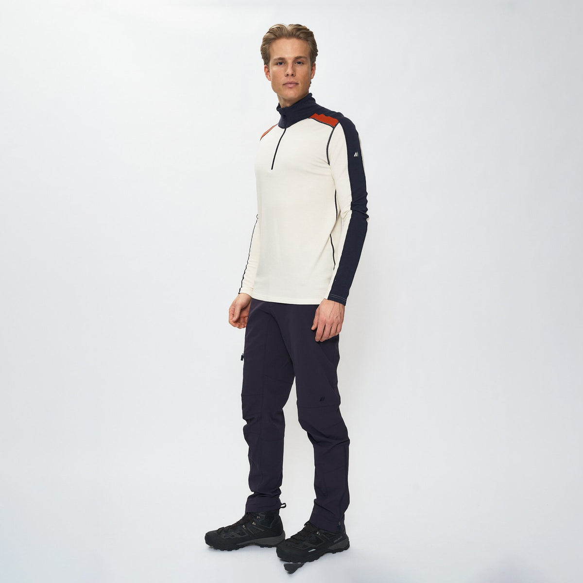 Storsteinfjellet – Offwhite