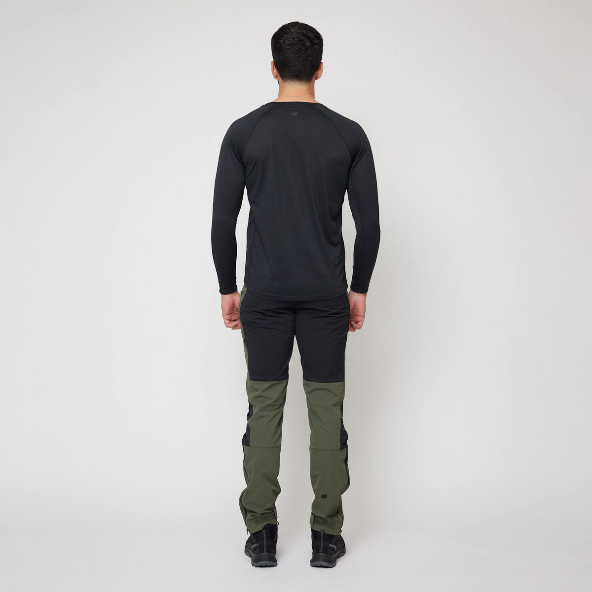 Stange – Black