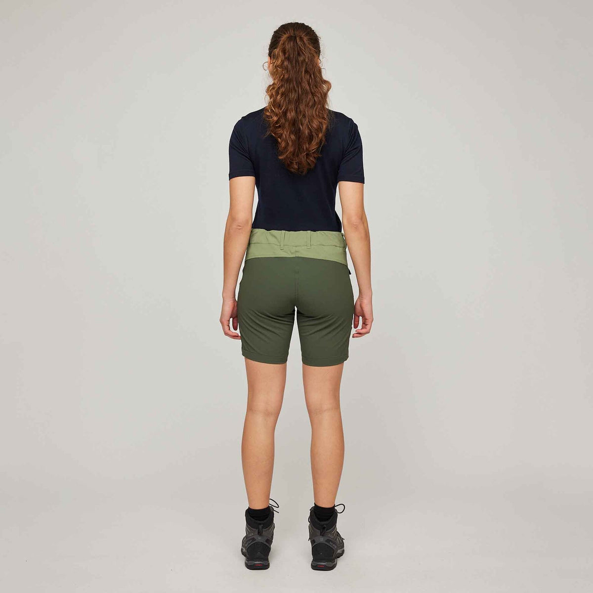 Veotinden – Deep Lichen Green