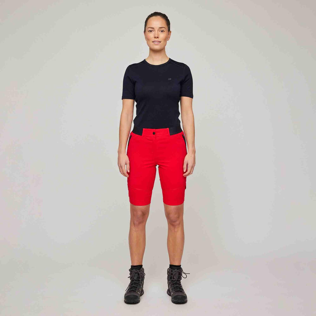 Husnes – Chinese Red