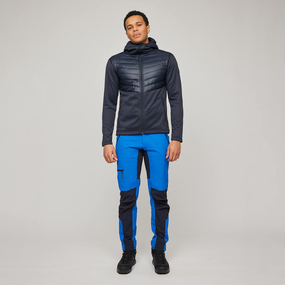 Moen – Dark Navy