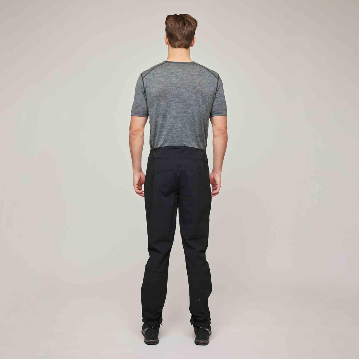 Larstinden – Black