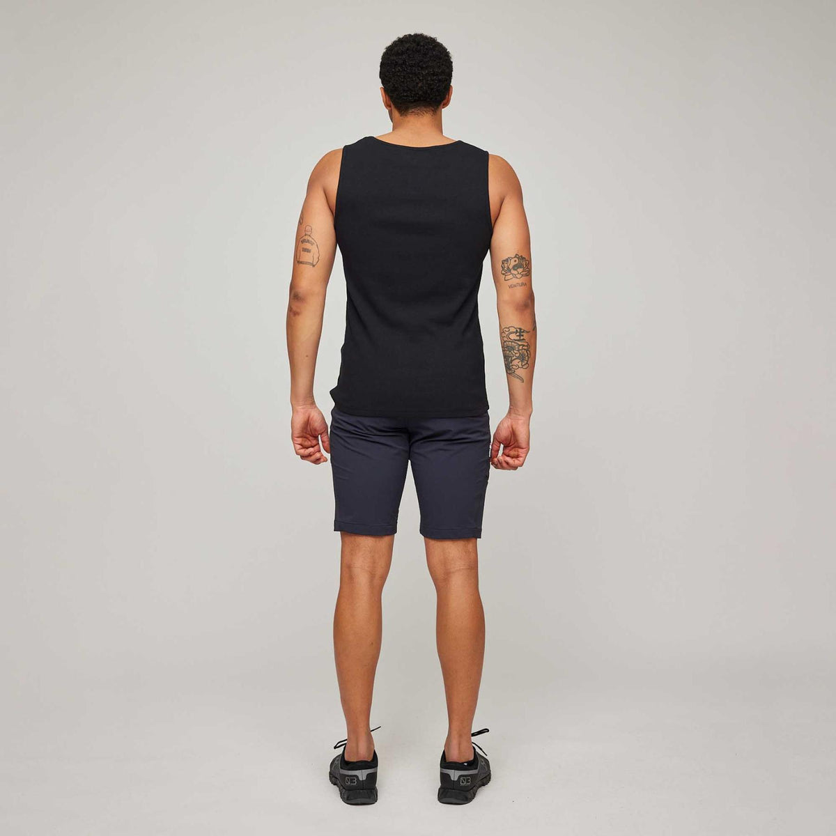 Rauer – Black