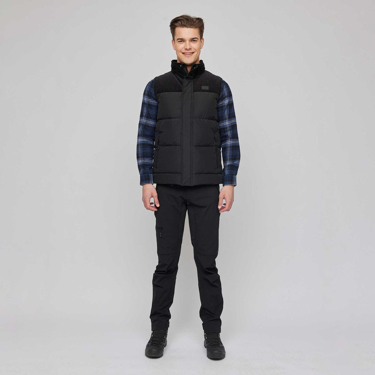 Lynge – Black
