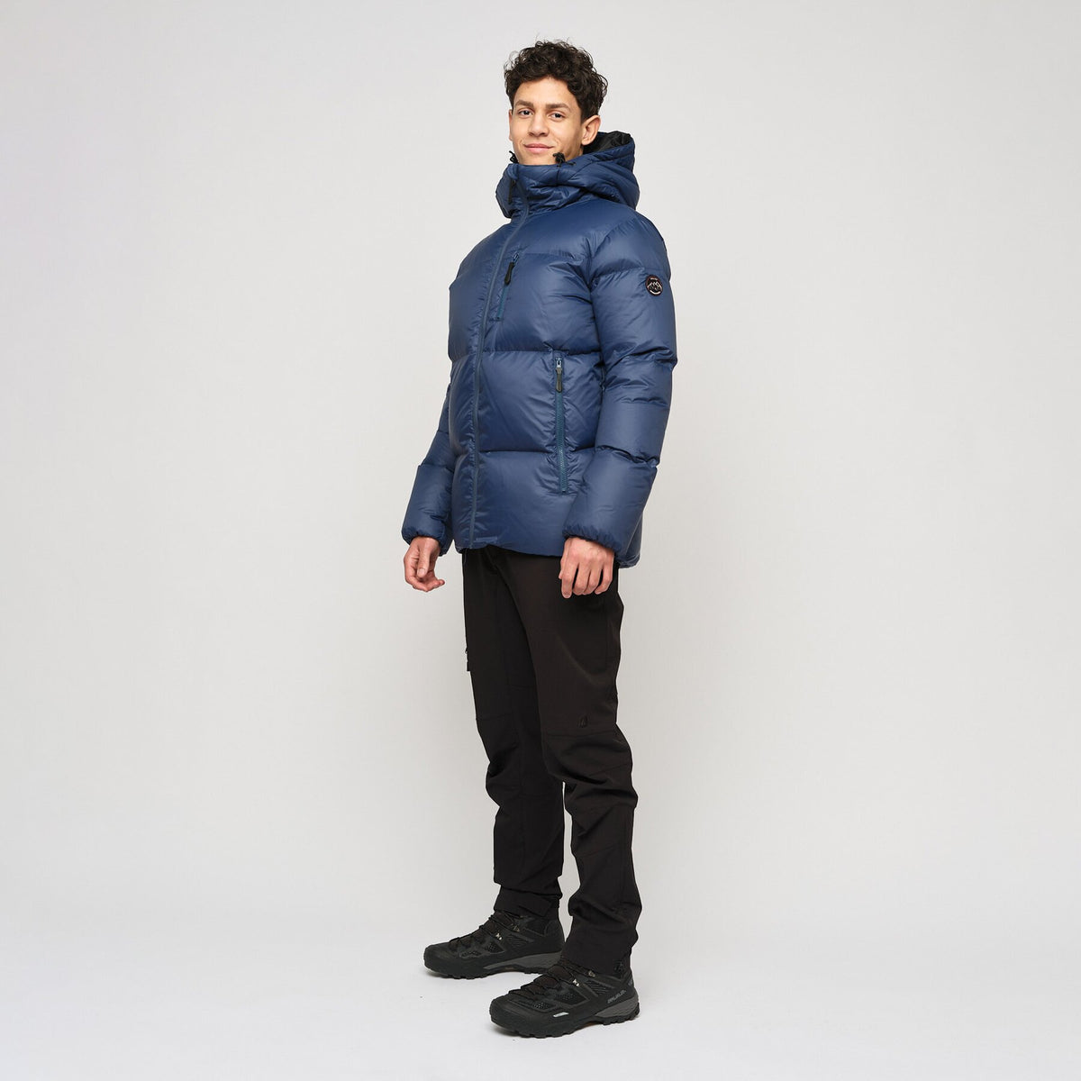 Ustetind – Dark Denim