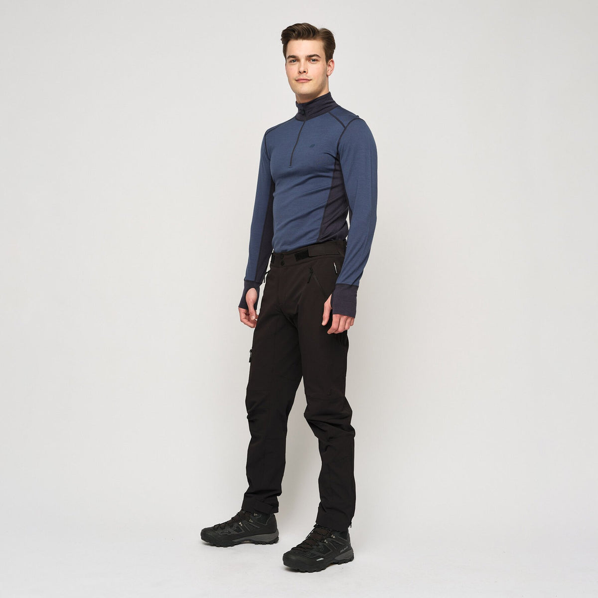 Larstinden – Black
