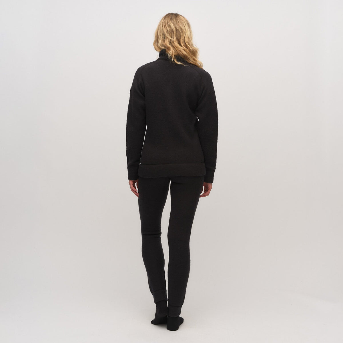 Gjende – Black