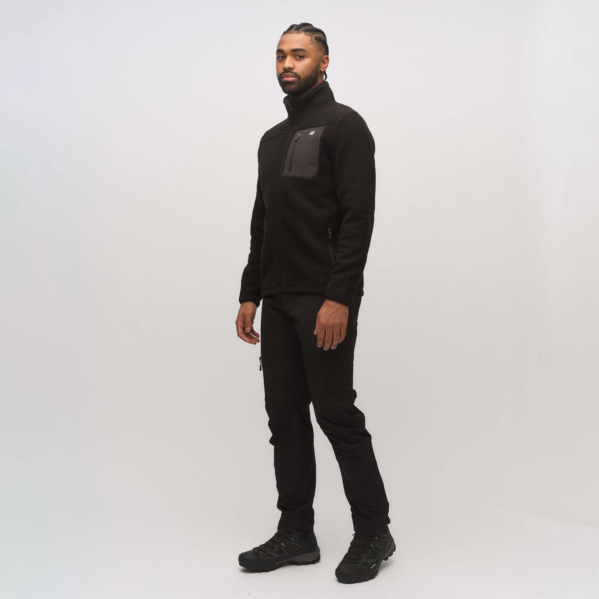 Utvik – Black