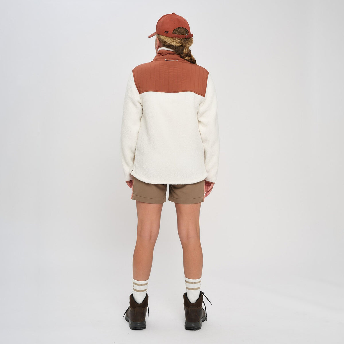 Gomo – Cedar Wood