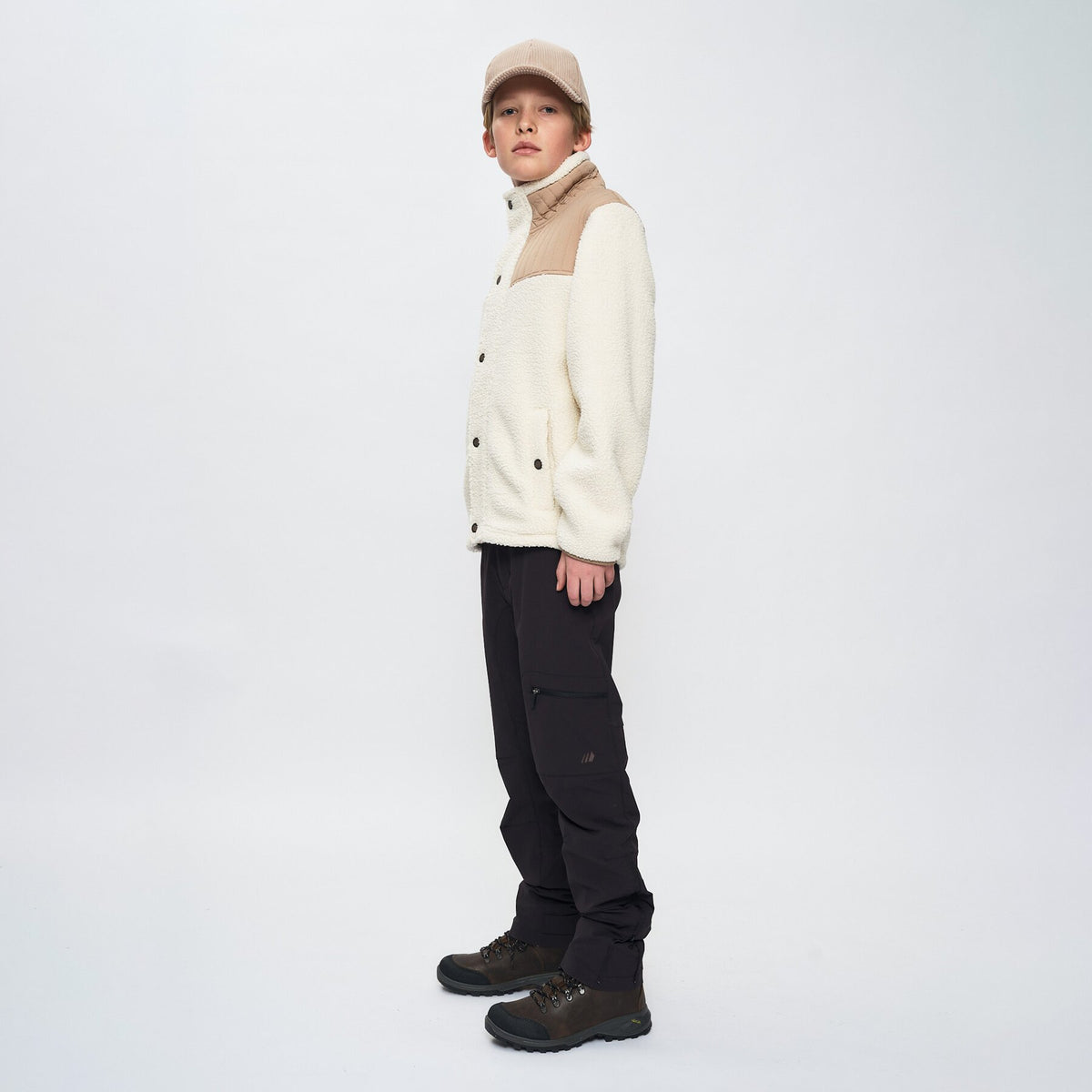 Gomo – Silver Mink