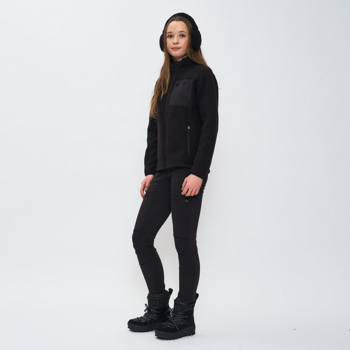 Leirbekk – Black