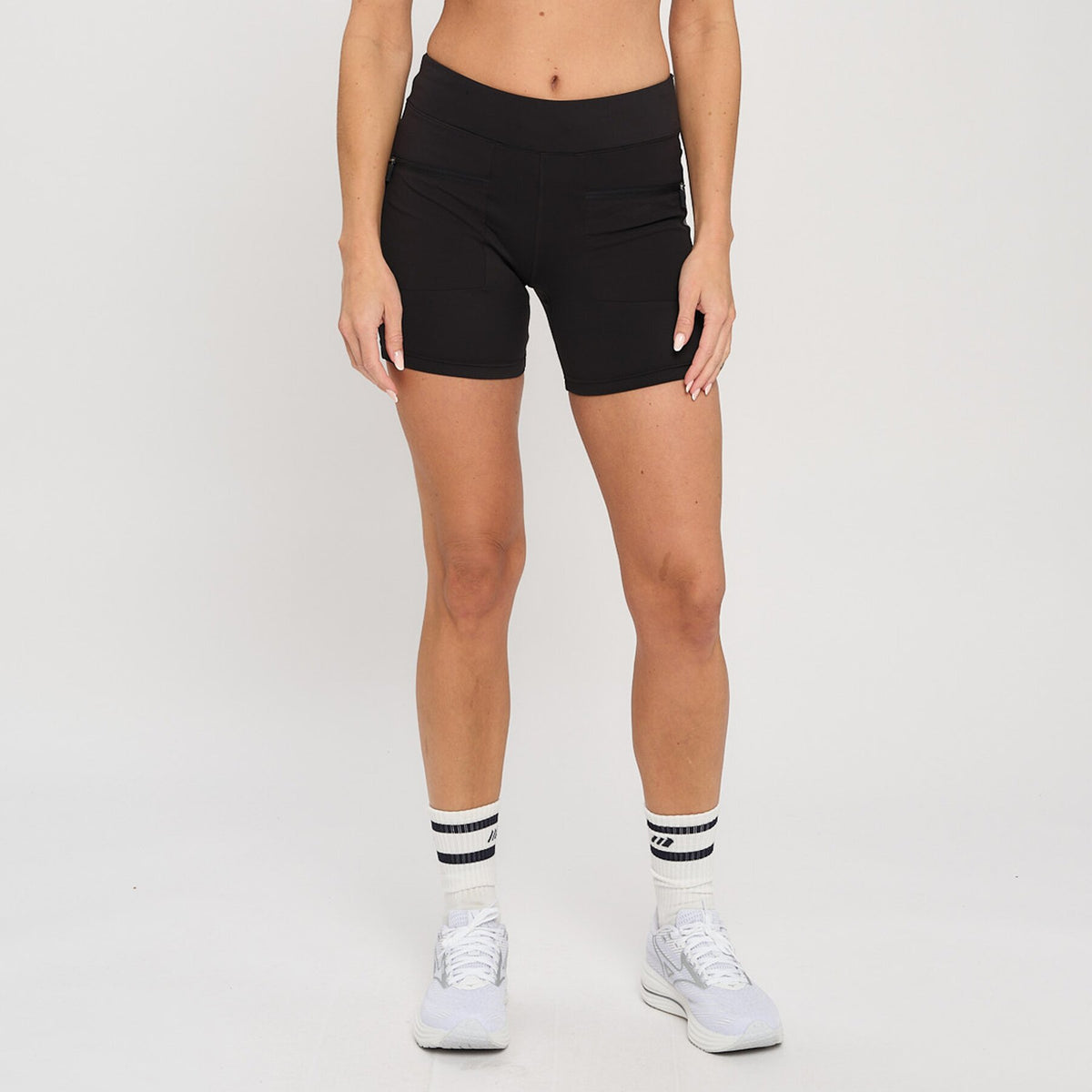 Raula – Black