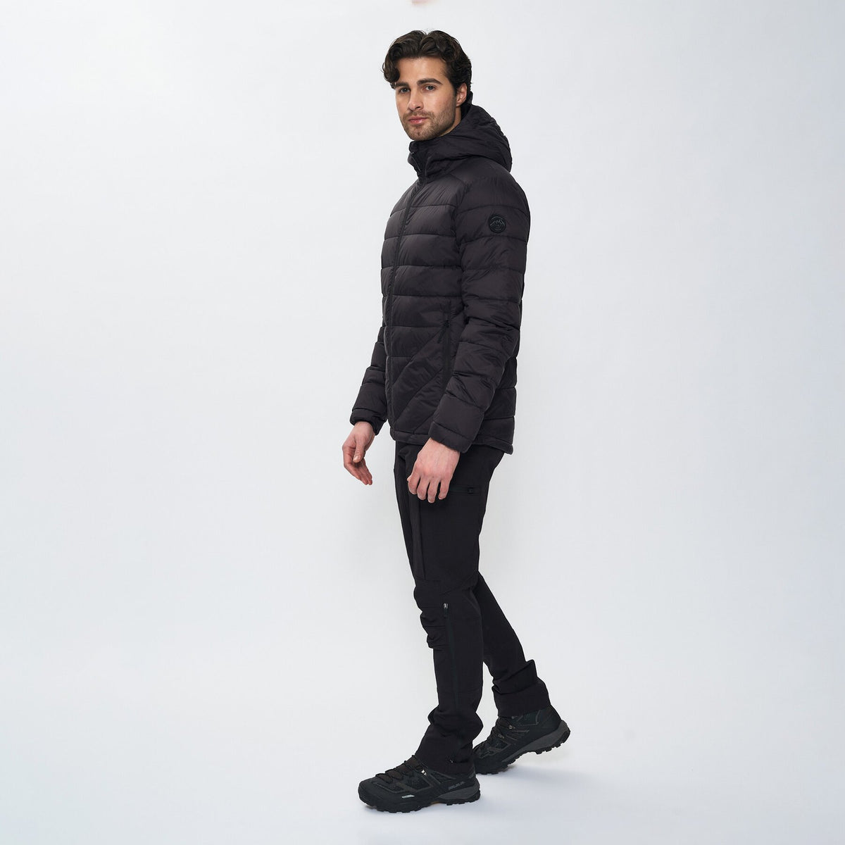 Salen – Black