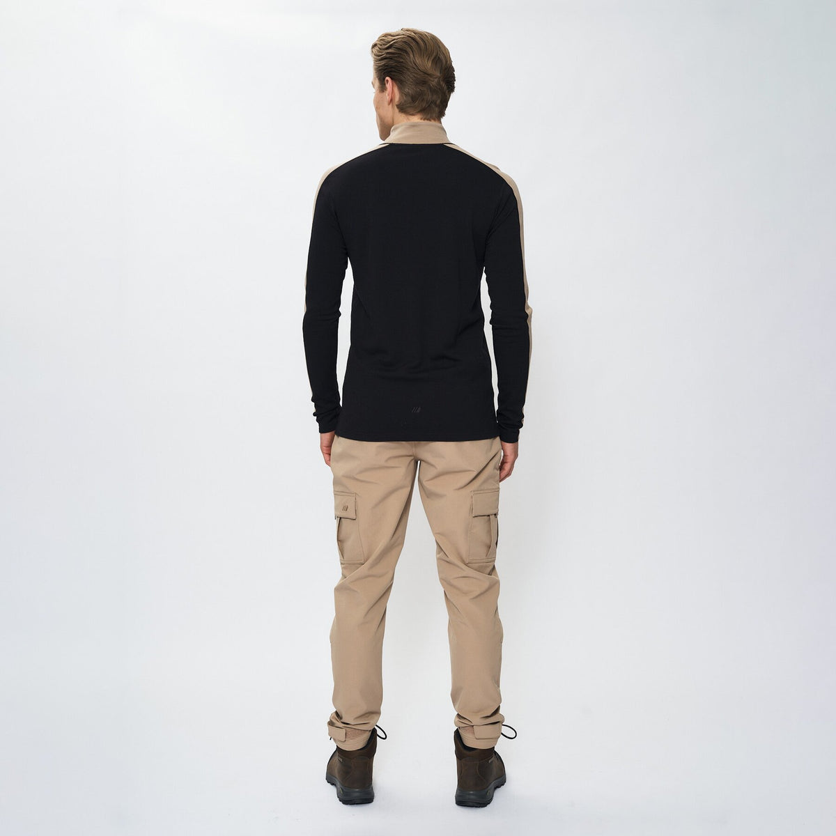 Storsteinfjellet – Black