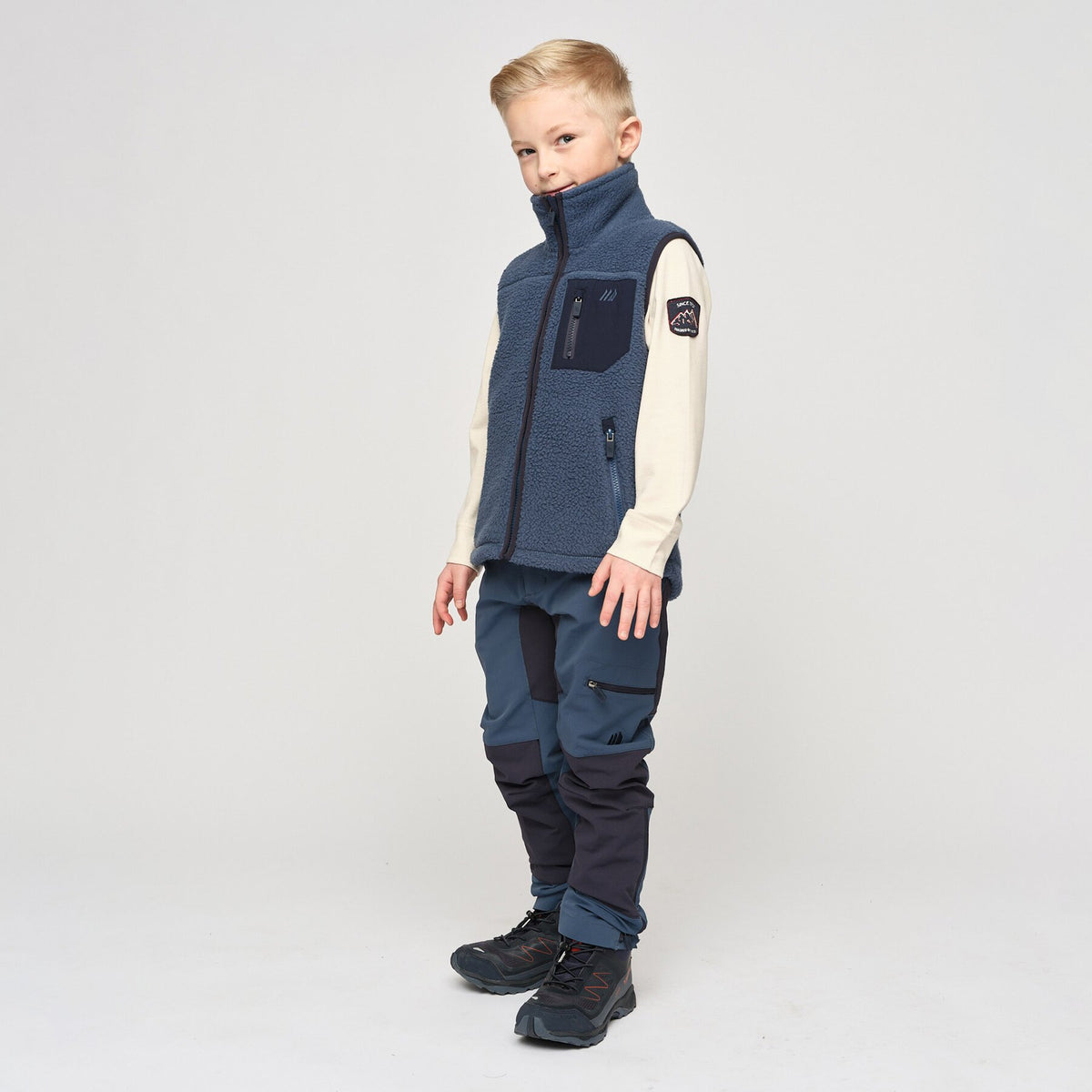 Skjelvika – Dark Denim
