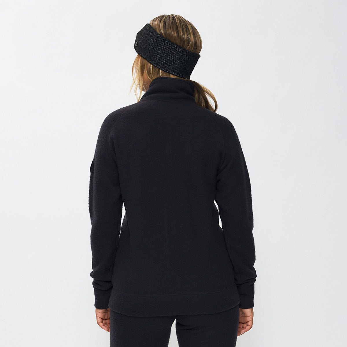 Gjende – Black