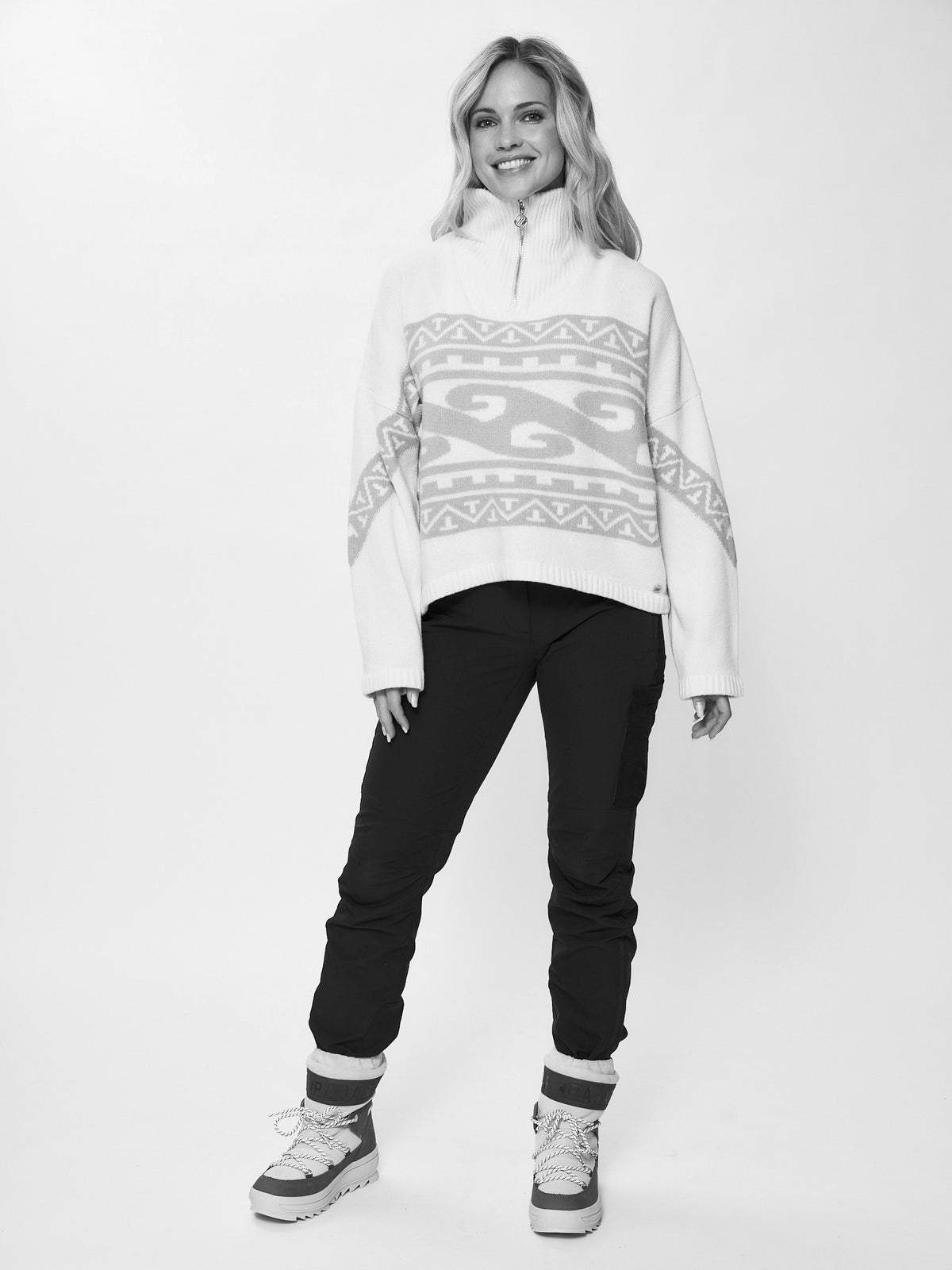 LYGNA ULLBLANDING HALF-ZIP