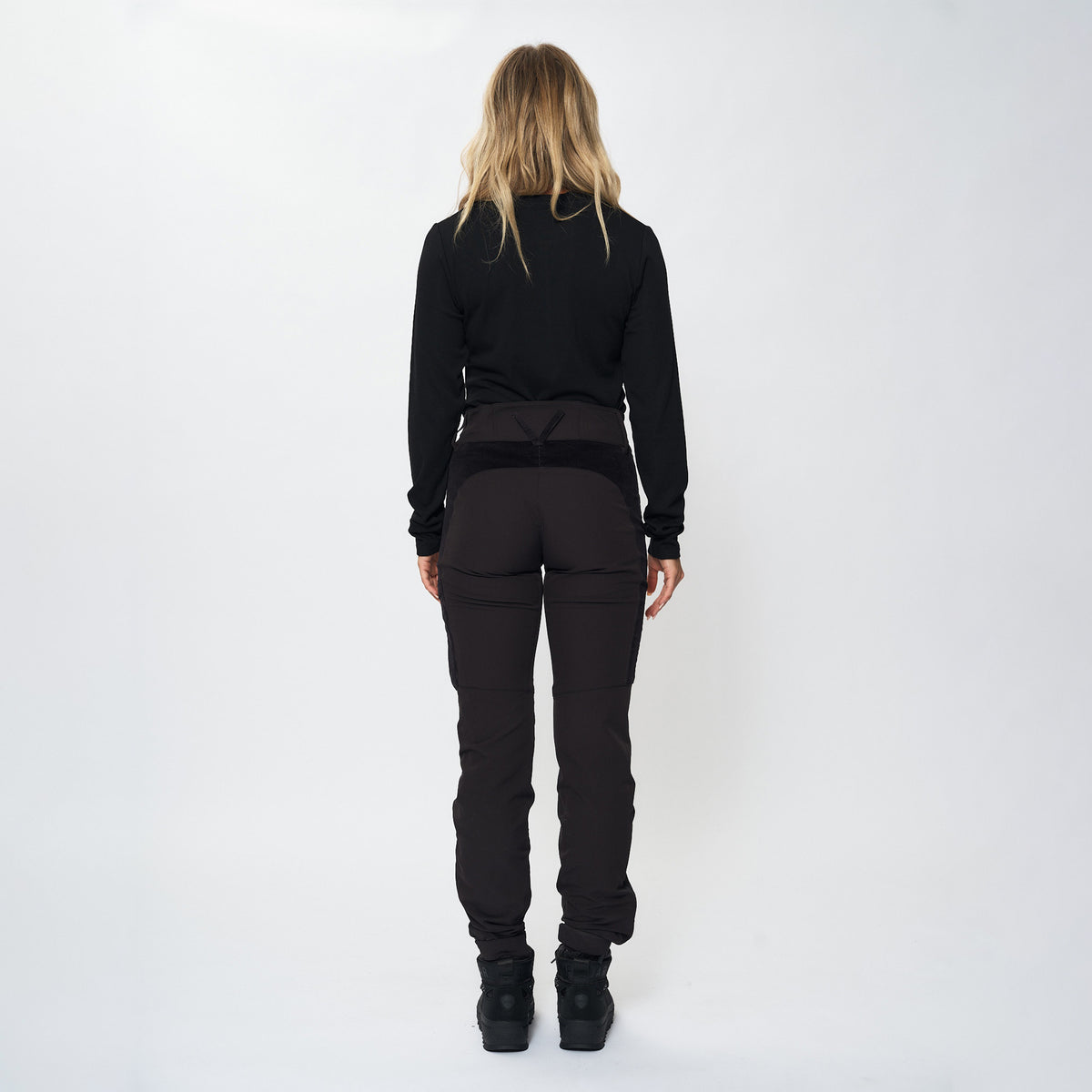 Besseggen – Black
