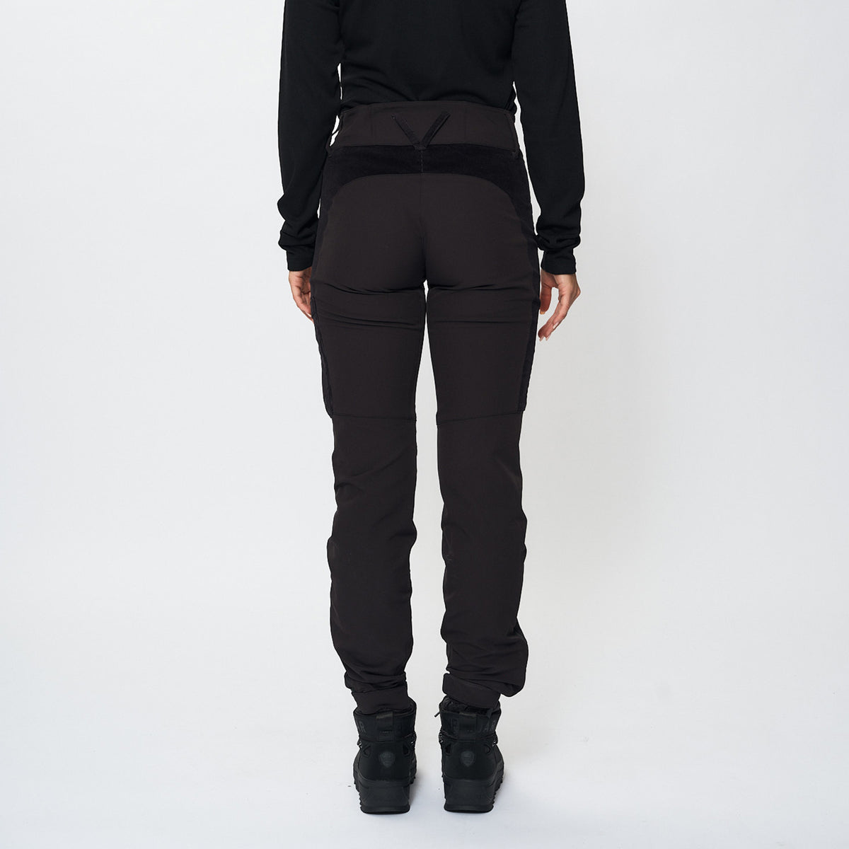 Besseggen – Black
