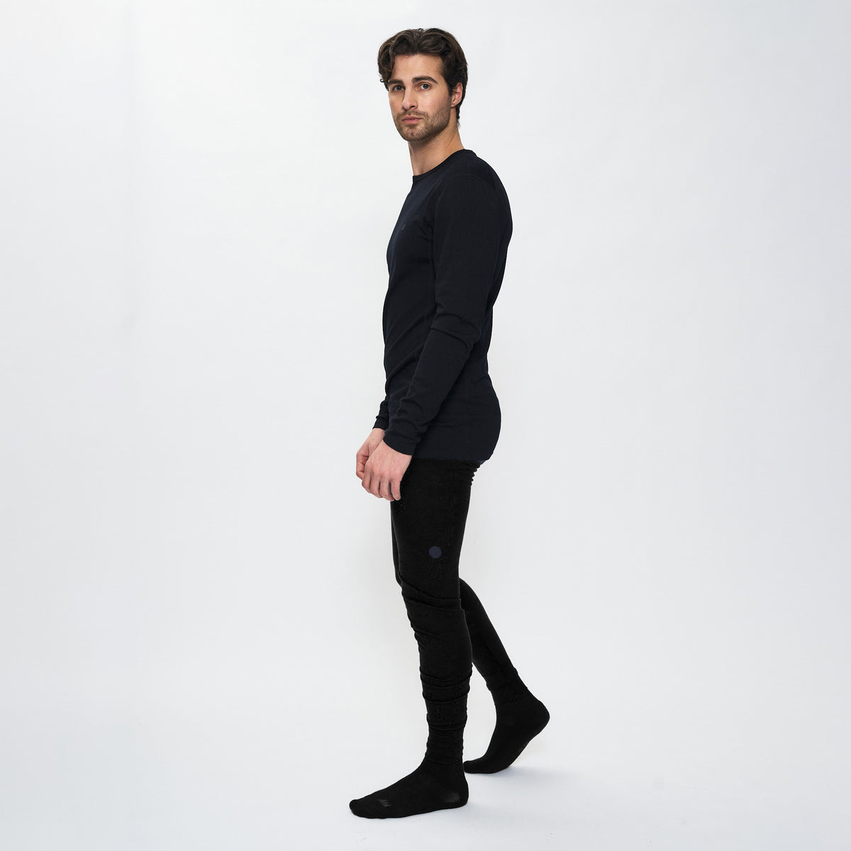 Røstene – Black