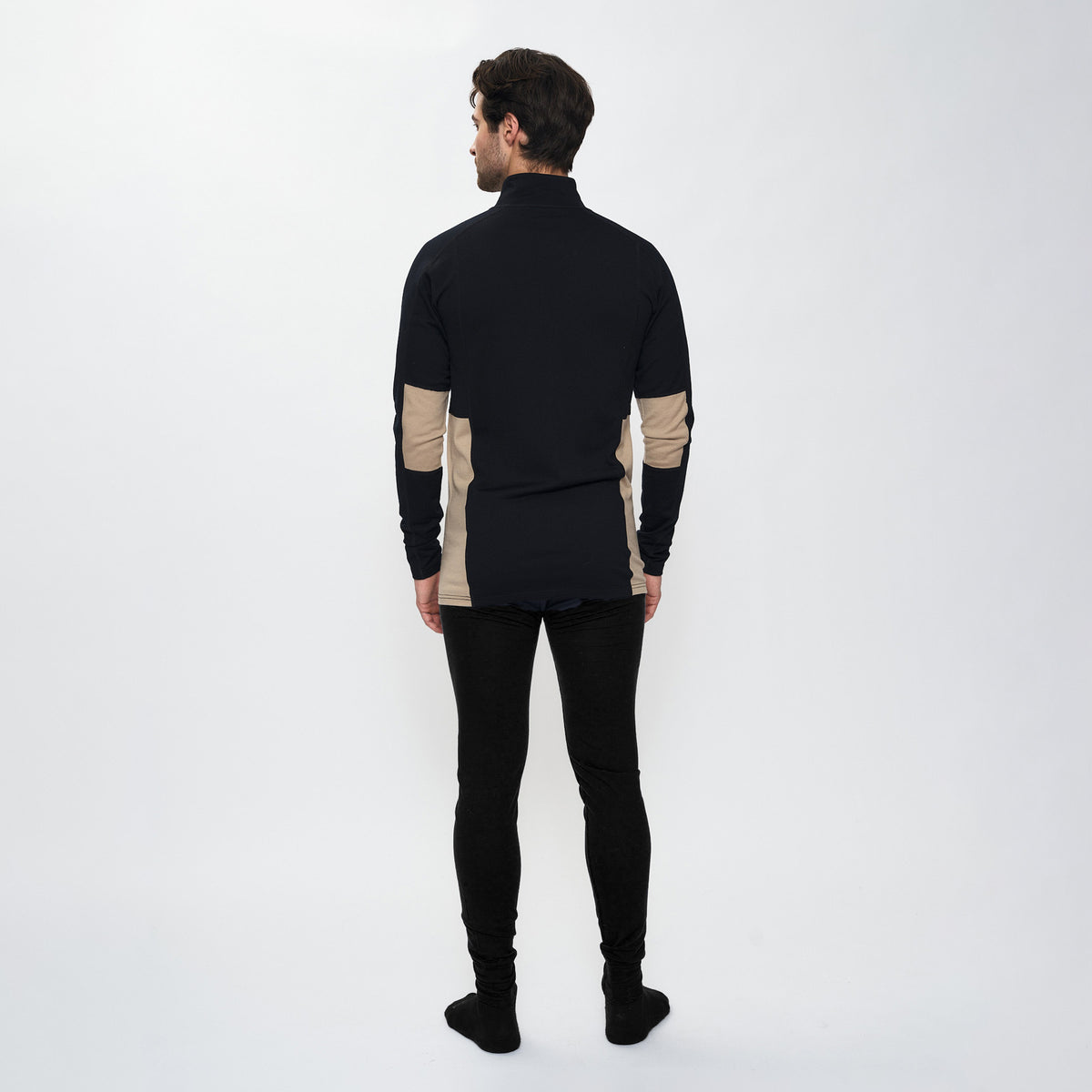 Røstene – Black