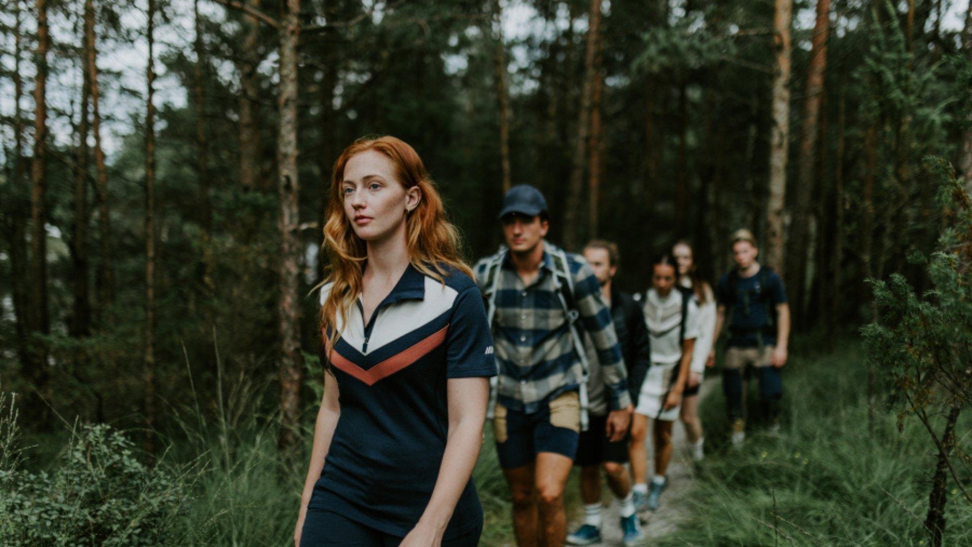 Dame OVERDELER – T-skjorte