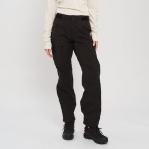 W Stigen, teknisk skallbukse