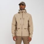 M Kråkvasstinden, teknisk skalljakke