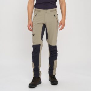 M Larstinden, turbukse